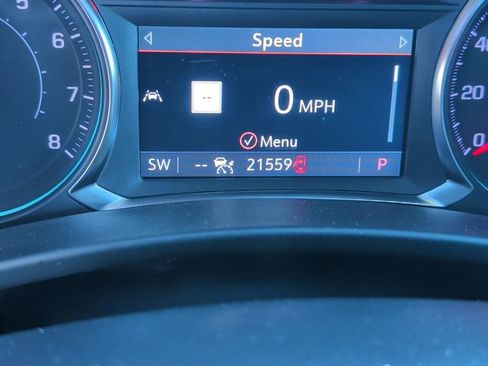 Used 2024 Chevrolet Equinox Premier AWD/4WD image 18