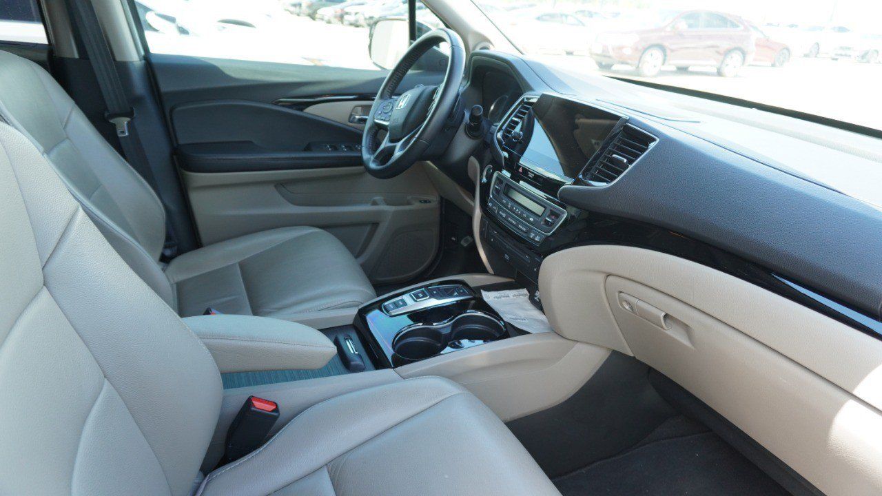 Used 2022 Honda Pilot Touring image 9