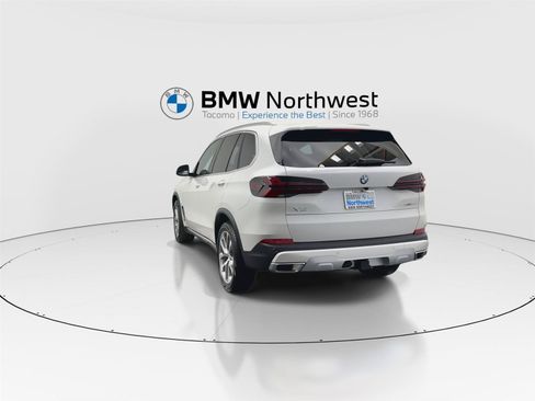 New 2026 BMW X5 xDrive40i w/ Climate Comfort Package AWD/4WD image 13