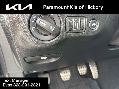 Used 2019 Dodge Challenger R/T image 15