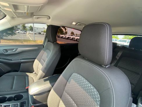 Certified 2025 Ford Escape Active w/ Tech Pack #1 FWD image 21