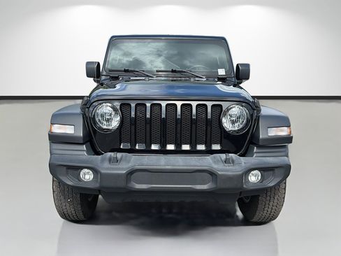 Used 2019 Jeep Wrangler Unlimited Sport S AWD/4WD image 8