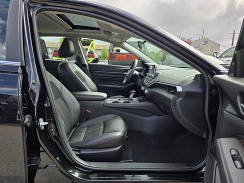 Used 2022 Nissan Altima 2.5 SR w/ Midnight Edition Package image 7