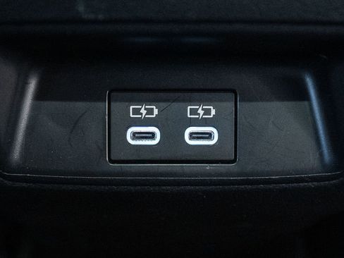 Used 2023 Toyota Corolla SE w/ Carpet Mat Package (TMS) image 30