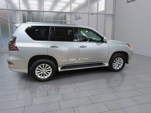 Used 2019 Lexus GX 460 Premium w/ Premium Package AWD/4WD image 9