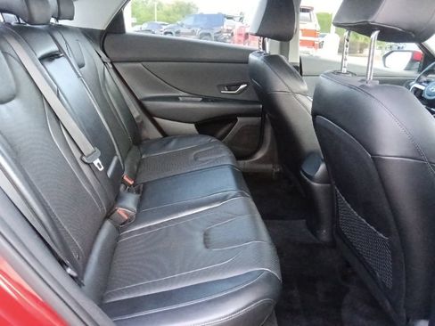 Used 2023 Hyundai Elantra Limited FWD image 30