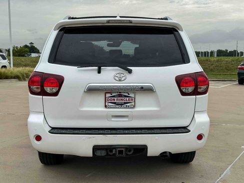Used 2018 Toyota Sequoia Limited w/ Safety & Convenience Package RWD image 4