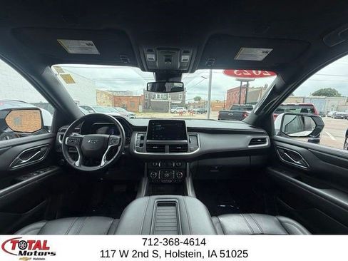Used 2023 Chevrolet Suburban RST AWD/4WD image 18