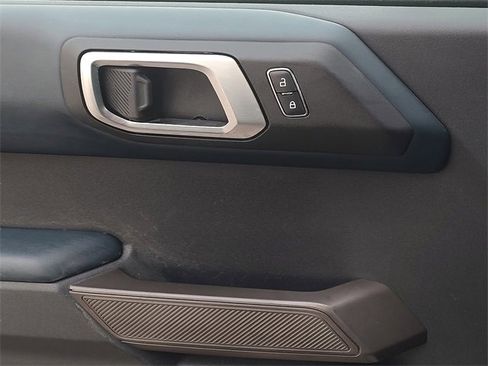 Used 2021 Ford Bronco Outer Banks image 28