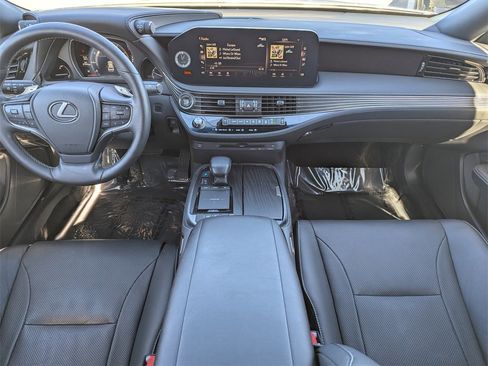 Used 2022 Lexus LS 500 image 6
