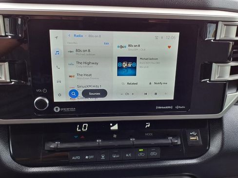 Used 2024 Toyota Tundra SR5 AWD/4WD image 19