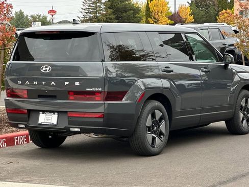 New 2026 Hyundai Santa Fe SE image 5
