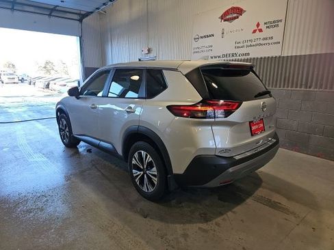 Certified 2023 Nissan Rogue SV image 5