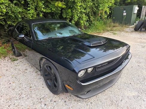 Used 2013 Dodge Challenger R/T Plus RWD image 3