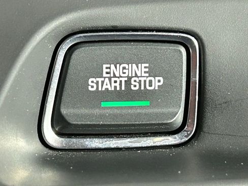 Used 2021 Chevrolet Camaro LT w/ Technology Package image 20