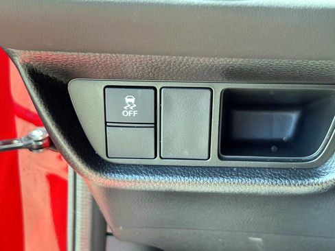 Used 2025 Honda HR-V Sport image 16
