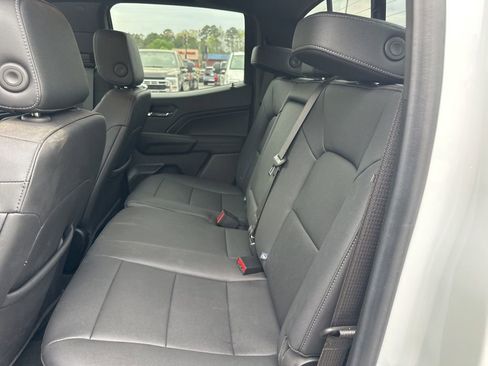 Used 2024 Chevrolet Colorado LT w/ LT Convenience Package III AWD/4WD image 28