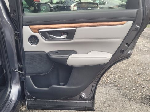 Used 2017 Honda CR-V Touring image 29