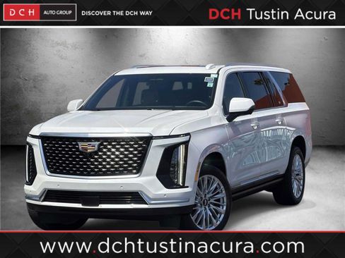 Used 2025 Cadillac Escalade ESV Premium Luxury AWD/4WD image 1
