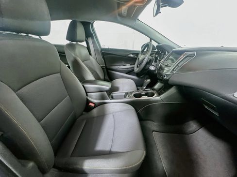 Used 2019 Chevrolet Cruze LS w/ LS Convenience Package FWD image 29