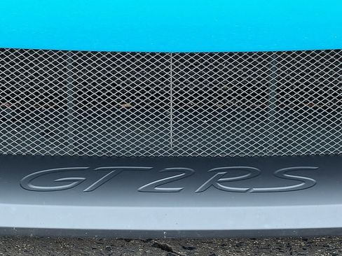 Used 2018 Porsche 911 GT2 RS image 23