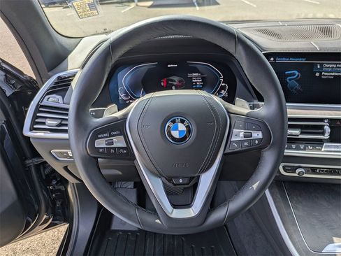 Used 2022 BMW X5 xDrive45e w/ Executive Package image 13
