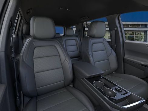 New 2027 Chevrolet Equinox LT w/ Convenience Package II FWD image 16