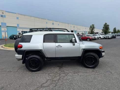 Used 2007 Toyota FJ Cruiser 4WD image 18