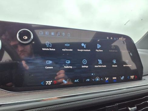 New 2026 Chevrolet Suburban Z71 w/ Sun And Tow Package AWD/4WD image 19