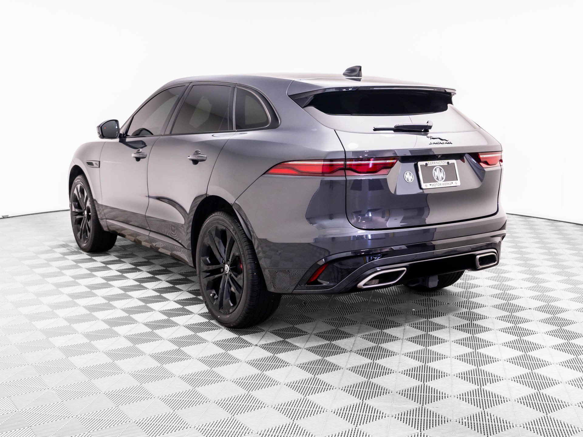 Used 2024 Jaguar F-PACE R-Dynamic S AWD/4WD image 3