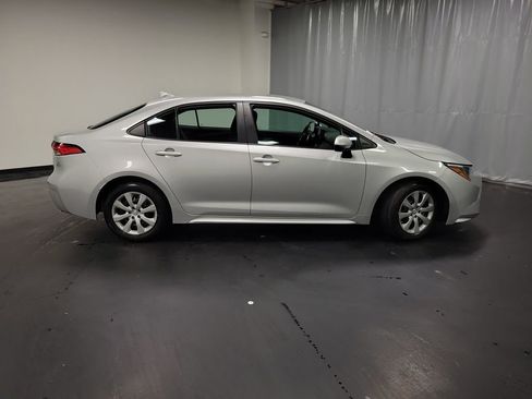 Used 2024 Toyota Corolla LE FWD image 9