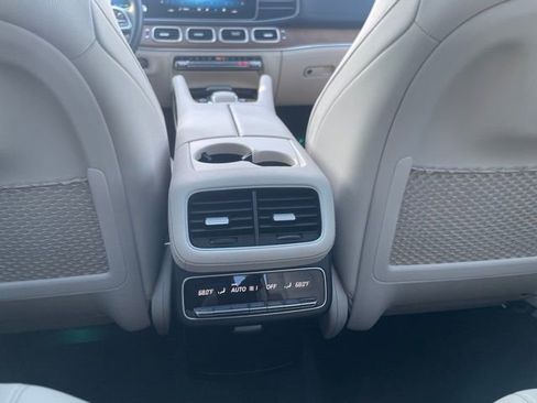 Certified 2022 Mercedes-Benz GLS 450 4MATIC image 30