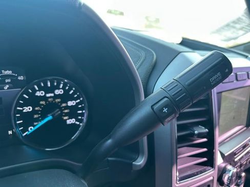 Used 2021 Ford F250 Lariat w/ Lariat Value Package image 18