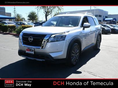 Used 2024 Nissan Pathfinder SL w/ SL Premium Package