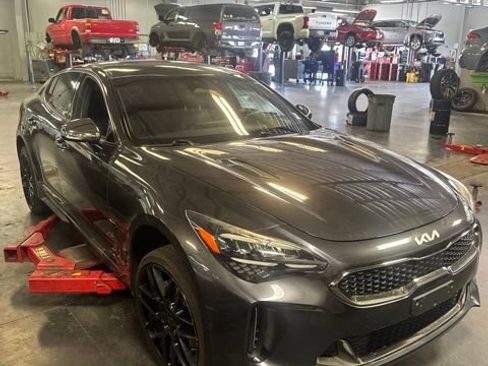 Used 2022 Kia Stinger GT-Line RWD image 2