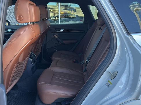 Used 2018 Audi Q5 2.0T Premium Plus w/ Premium Plus Package image 15