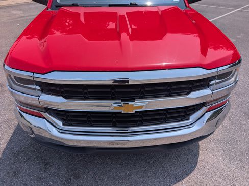 Used 2018 Chevrolet Silverado 1500 LT w/ LT Convenience Package RWD image 12