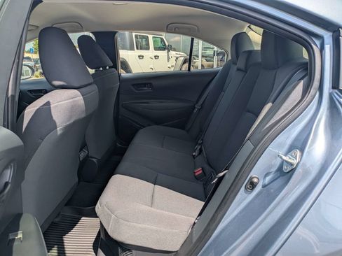 Used 2025 Toyota Corolla LE FWD image 14