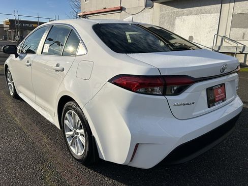 New 2026 Toyota Corolla XLE image 7