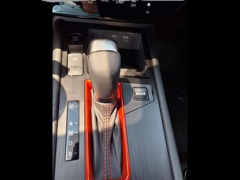 New 2025 Nissan Kicks SR w/ Illumination Package image 23