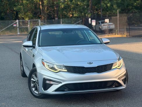 Used 2020 Kia Optima LX FWD image 4