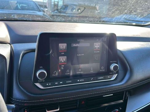 Used 2021 Nissan Rogue SV w/ Premium Package image 28