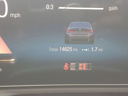 Used 2023 BMW 330i Sedan w/ Convenience Package image 26