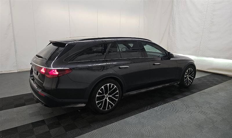 Used 2025 Mercedes-Benz E 450 4MATIC All-Terrain Wagon image 4