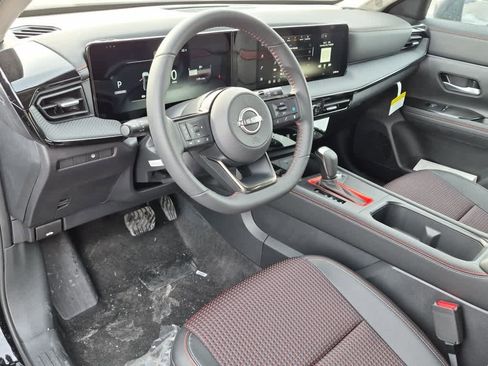 New 2026 Nissan Kicks SR w/ Cold Weather Package AWD/4WD image 10