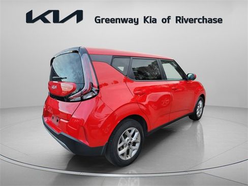 Used 2024 Kia Soul LX w/ Option Group 015 image 5