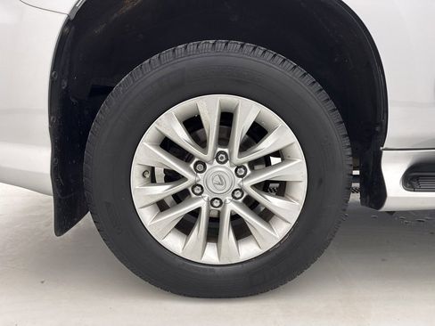 Used 2016 Lexus GX 460 image 16