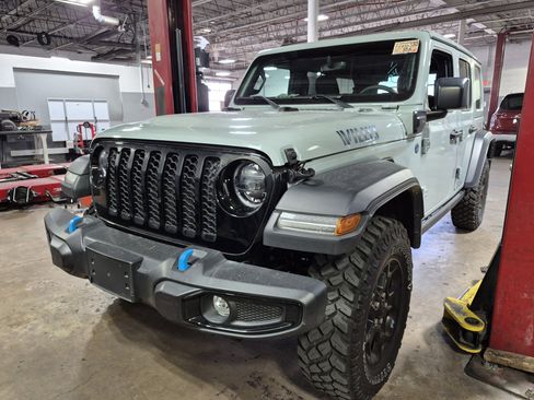 Used 2023 Jeep Wrangler Unlimited w/ 8.4" Radio Group image 1