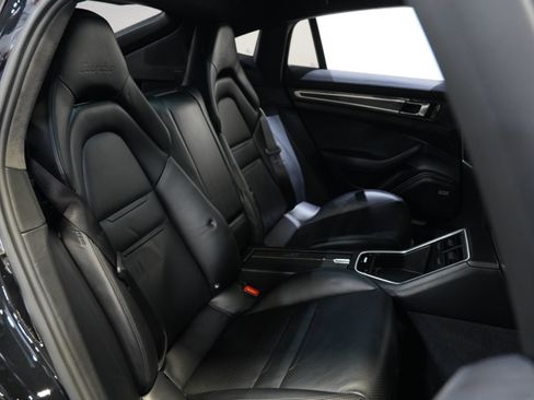 Used 2017 Porsche Panamera Turbo w/ Carbon Fiber Interior Package AWD/4WD image 39