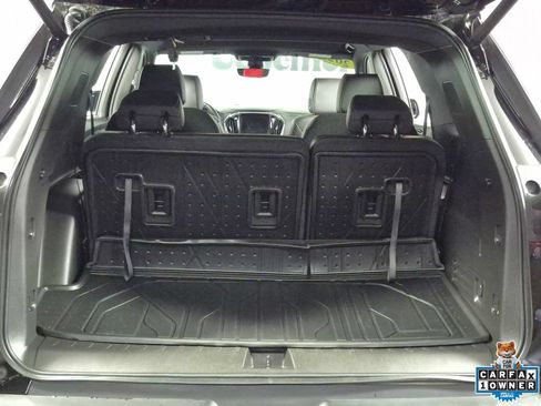 Used 2023 Chevrolet Traverse RS w/ LPO, Floor Liner Package AWD/4WD image 28